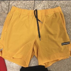 Men's Legends Lined Yellow Relay Shorts 7" Inseam